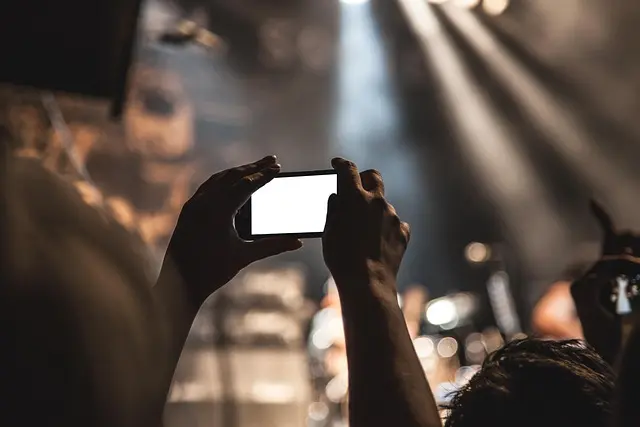 Comment utiliser les réseaux sociaux pour le sport en direct